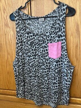 Pink leopard tank